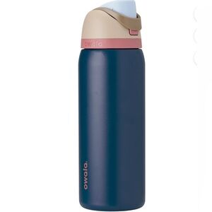 Borraccia Termica In Acciaio Inox Owala Freesip 24 Oz - Cinnamoroll, Isolata, Con Coperchio Flip Lock E Cannuccia